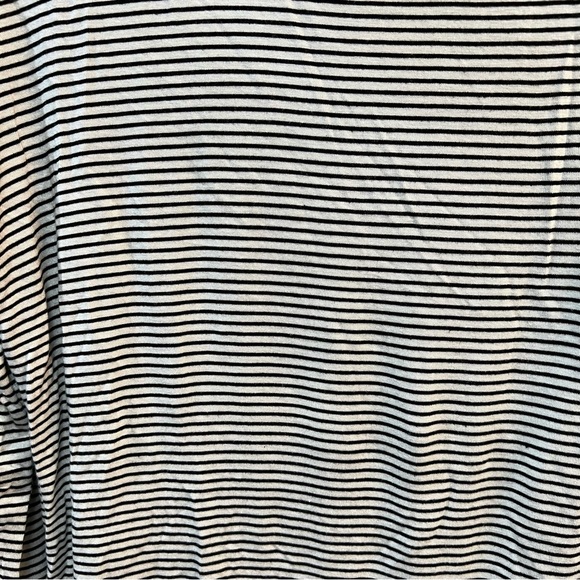 Universal Thread Large Long Sleeve Top Crew Black White Stripe Soft - Picture 3 of 5